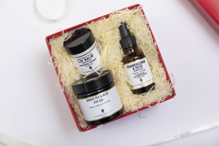 Tis The Season Gift Box Outer Frankincense